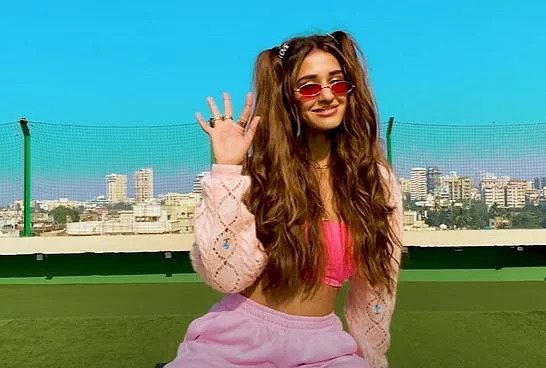 mere naseeb mein disha patani